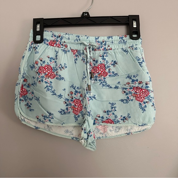 Light Blue Floral Shorts - Picture 1 of 4
